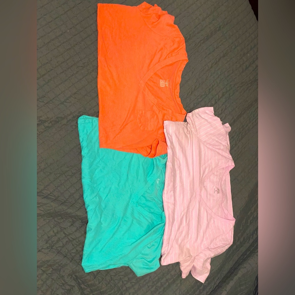 Bundle XL v neck shirts.